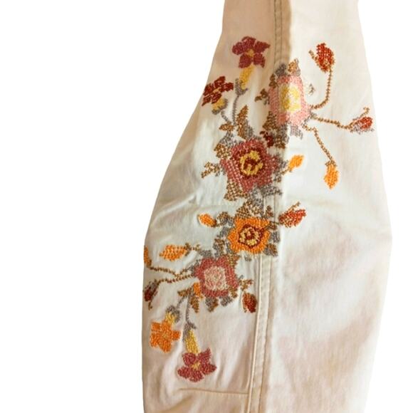 Y2K Capris Women's Sz 3 Ivory Cross Stitch Hand Enbroidered Floral Boho Festival - Picture 11 of 16